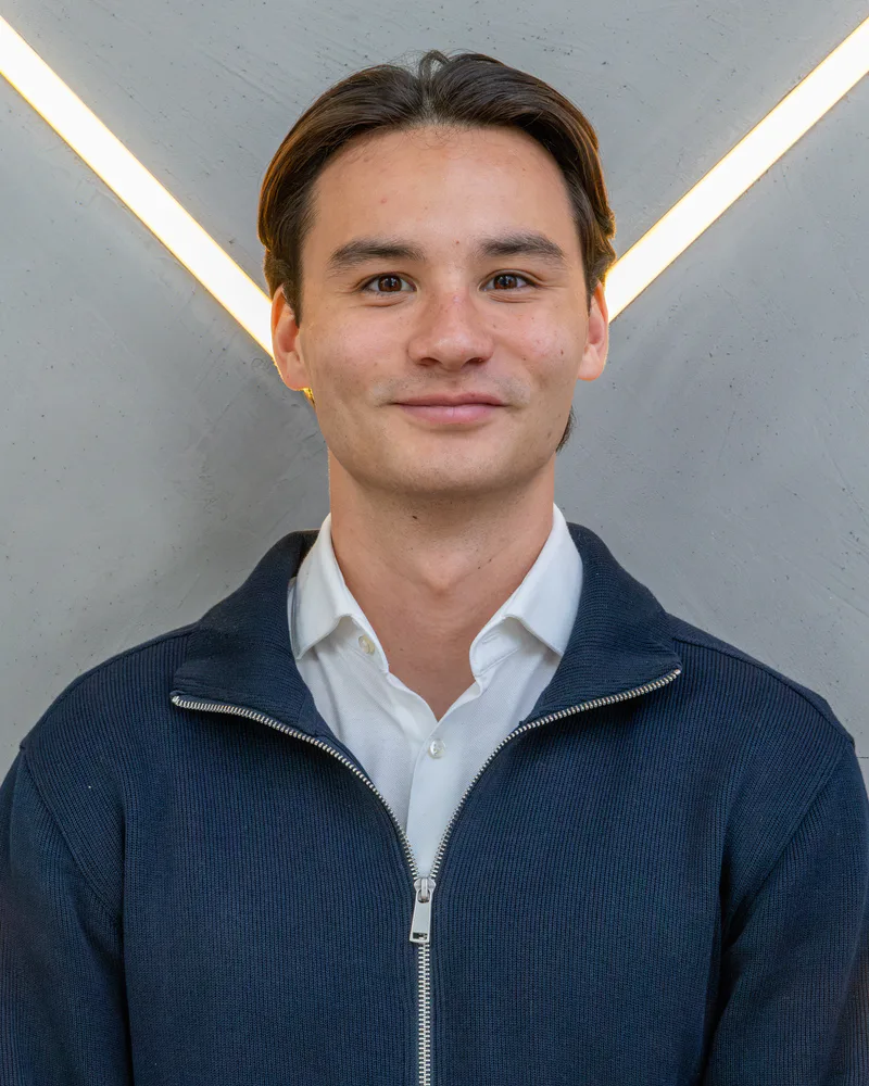 Portret van Tim van der Loo, AI developer bij hosp.