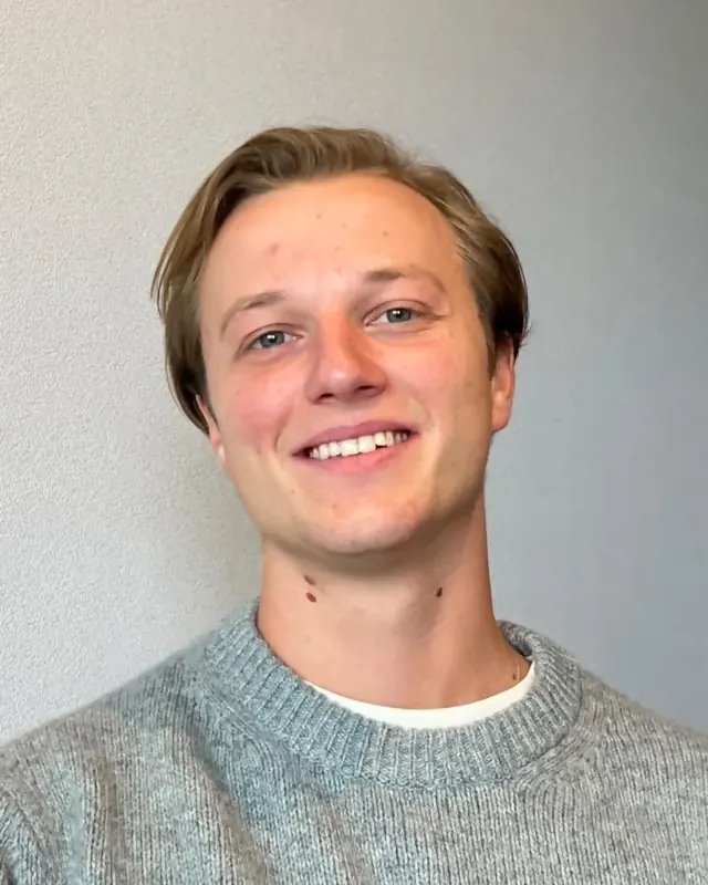 Portrait of Gijs Kassenaar, AI consultant at hosp.